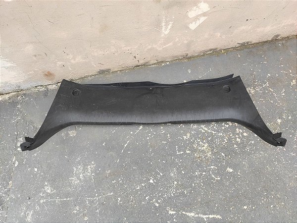 Acabamento Moldura Porta Malas Trinco Peugeot 308 13/14