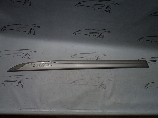 Friso De Porta Traseira Esquerda C. Detalhe Yaris 2020 Hatch