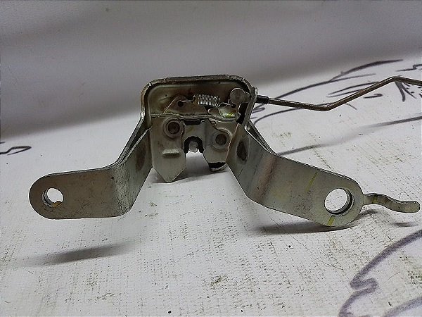 Fechadura Encosto Banco Traseiro Direito Etios 1.5 Xs 15/16
