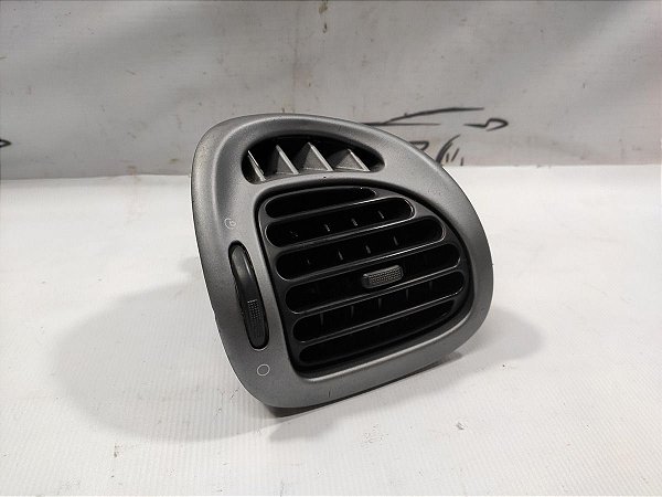 Difusor Saida Ar Ld Direi Painel Citroen Xsara Picasso 08a14
