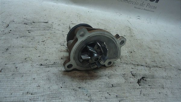 Bomba De Agua D´agua Nissan Versa 12 A 17 1.6