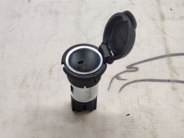 Tomada Auxiliar Plug 12v  Peugeot 308 14 A 18 Orig.