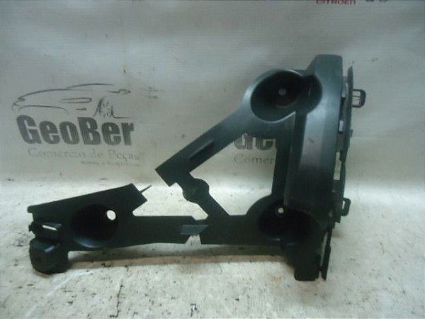 Guia Do Paralama Traseiro Esquerdo Peugeot 2008 2017