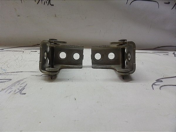 Par Dobradiça Porta Dinateira Direita Peugeot 208 14/15 1.6