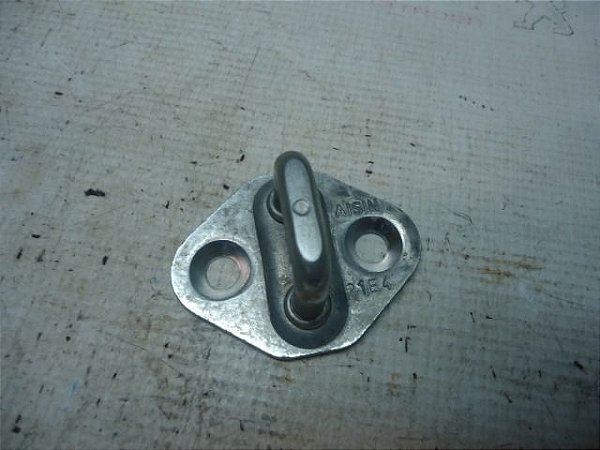 Trinco Tranca Batente De Porta Toyota Etios 2015