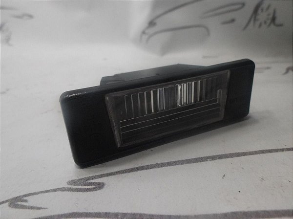 Luz De Placa Iluminação Nissan Versa 19/20 Original