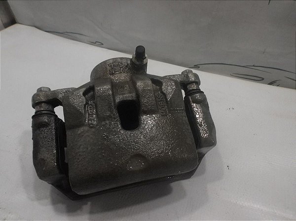 Pinça De Freio Dianteira Direita Kia Cerato 1.6 16v 16/17
