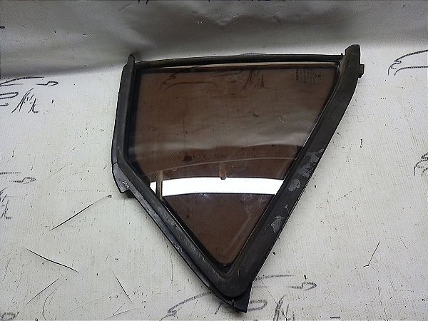 Vidro Vigia Traseiro Direito Nissan Kicks 19/20 Original