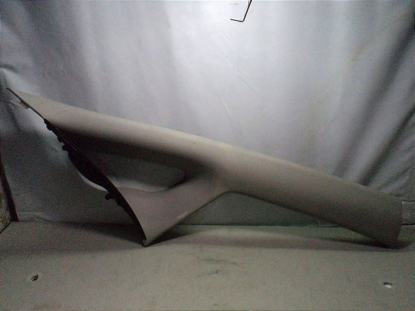 Acabamento Interno Vidro Vigia Diant. Dir. Kia Cerato 13/14