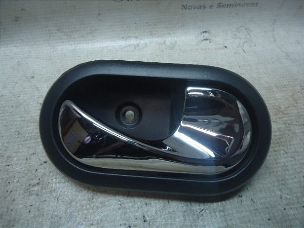 Maçaneta Int. Cromada Dianteira Direita Renault Duster 17/18