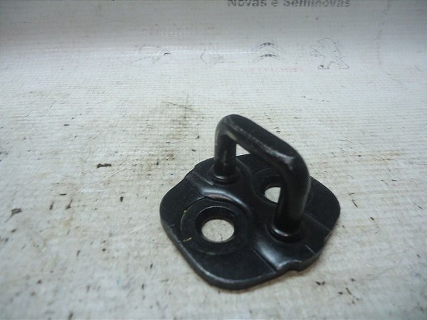 Trinco Tranca Batente De Porta Nissan Versa 12 A 17