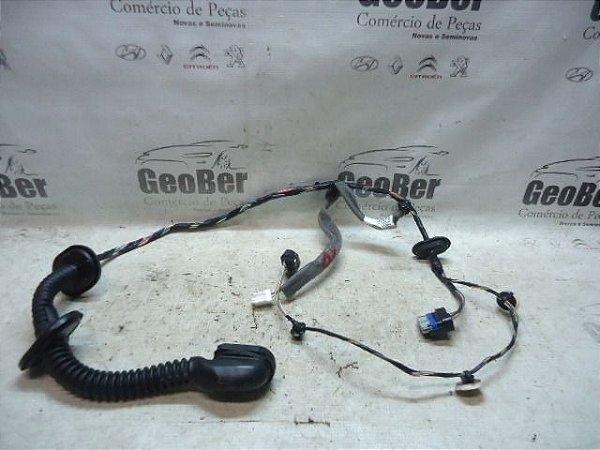 Chicote Da Porta Traseira Direita Renault Captur 18/19