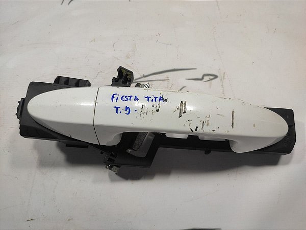 Maçaneta Externa Traseiro Dir New Fiesta Titanium 15 A 18
