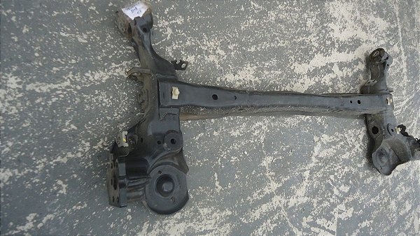 Eixo Traseiro  Peugeot 2008 15 A 17  1.6  Automatico