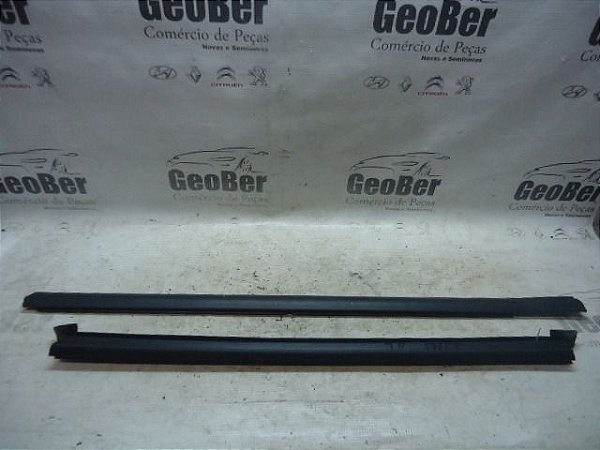 Par De Friso E Pestana Traseira Direita Aircross 17/17 Orig