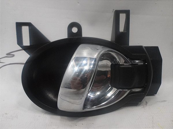 Maçaneta Interna Cromada Traseira Esquerda Versa 19/20