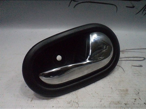 Maçaneta Interna Dianteira Direita Sandero 14/15 Original