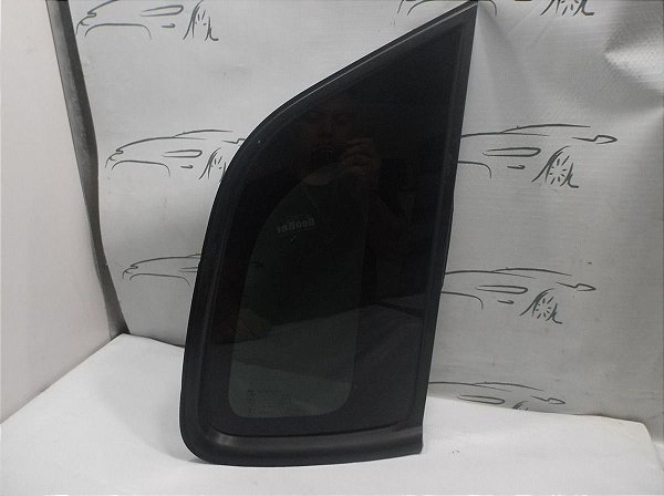 Vidro Vigia Oculos Fixo  Traseiro Direito Tucson 10/11