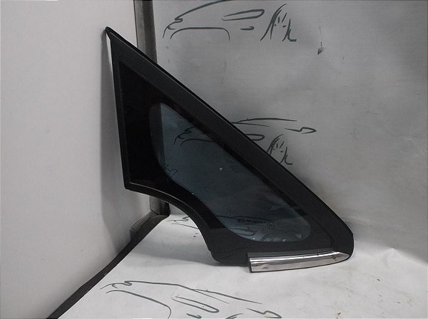 Vidro Vigia Oculos Fixo Dianteiro Direito Kia Cerato 16/17