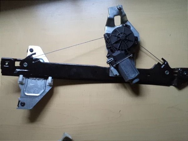 Maquina E Motor Vidro Tras Esq Citroen C3 Mod Novo 2015