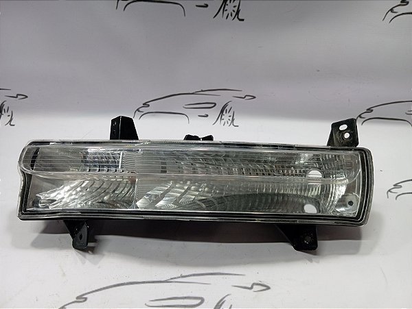 FAROL MILHA / PISCA LADO DIREITO JEEP COMPASS 20 21