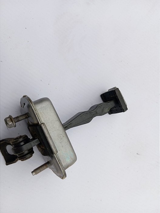 LIMITADOR PORTA DIANTEIRA ESQUERDA PEUGEOT 2008 1.6 19A22