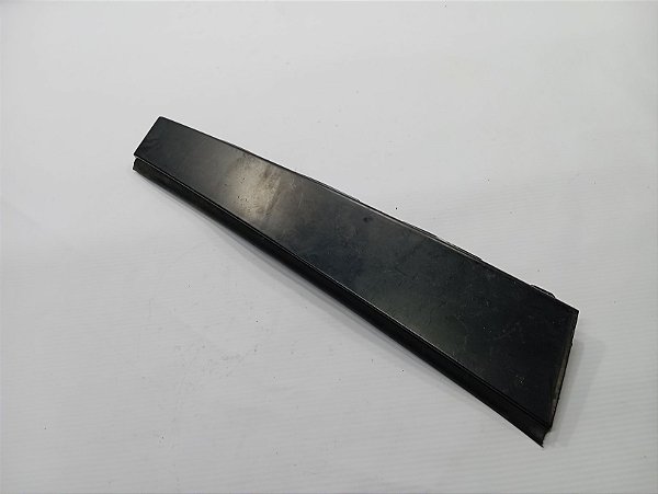 Acabamento Externo Porta Traseiro Esquerd Peugeot 2008 19a22