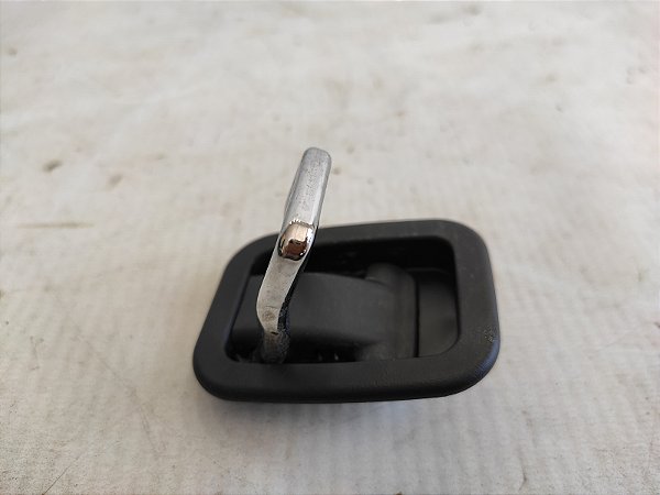 GANCHO FERRO INTERNO PORTA MALAS HYUNDAI CRETA 2.0 18/19