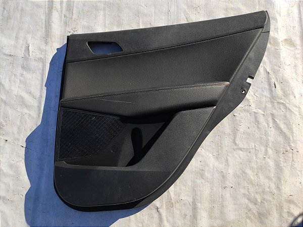 FORRO LATERAL PORTA TRASEIRA ESQUERDA HYUNDAI CRETA 18/19