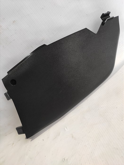 ACABAMENTO LADO DIREITO CONSOLE CENTRAL PEUGEOT 2008 18/19