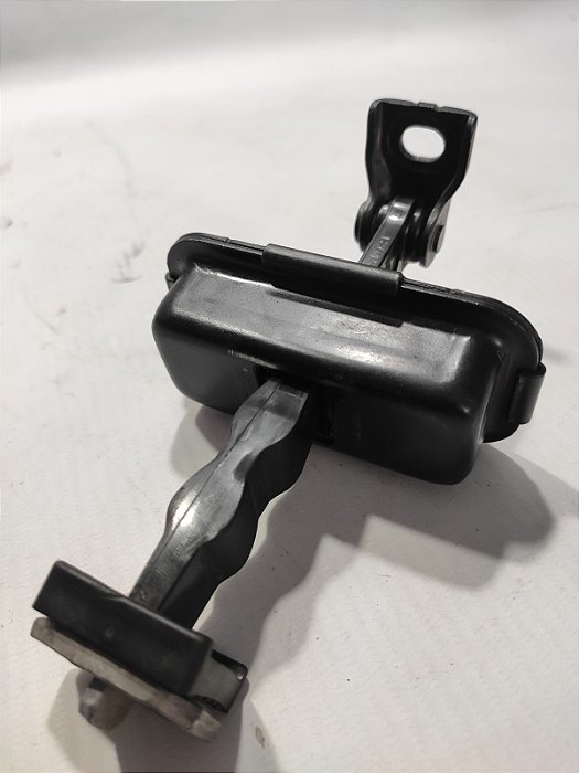 LIMITADOR PORTA TRASEIRA DIREITA PEUGEOT 2008 18/19