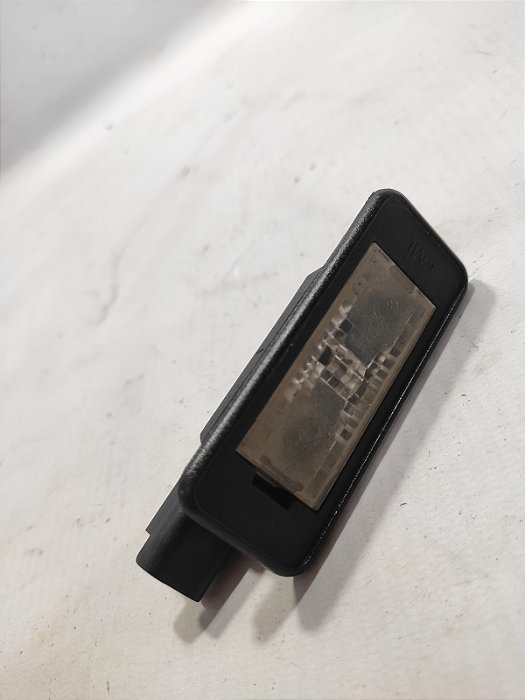 LUZ ILUMINAÇAO DA PLACA PEUGEOT 2008 18/19 ORIGINAL