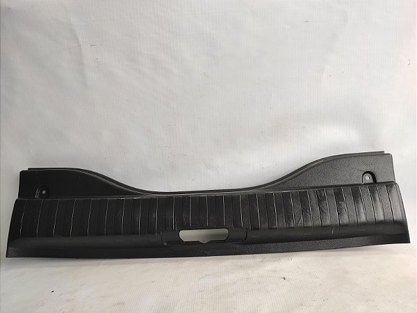 ACABAMENTO BATENTE INTERNO PORTA MALAS PEUGEOT 2008 18/19