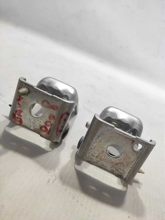 PAR DOBRADIÇA PORTA TRASEIRA DIREITA PEUGEOT 2008 18/19