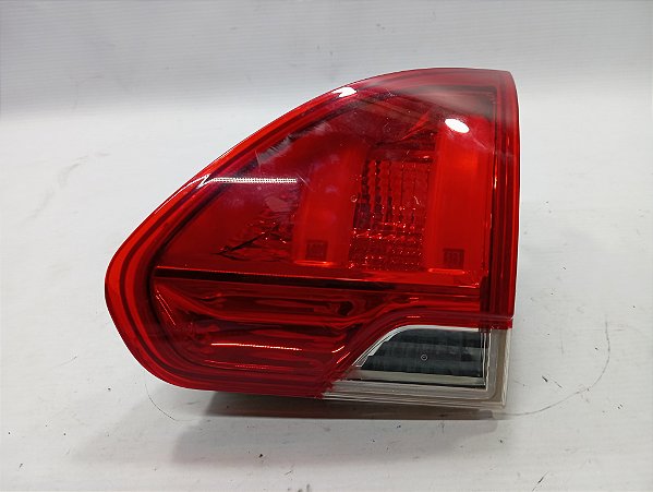 LANTERNA TAMPA TRASEIRA LADO DIREITO PEUGEOT 2008 2019-20