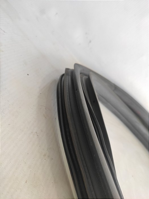 BORRACHA PORTA TRASEIRA DIREITA PEUGEOT 2008 18/19 1.6 16V