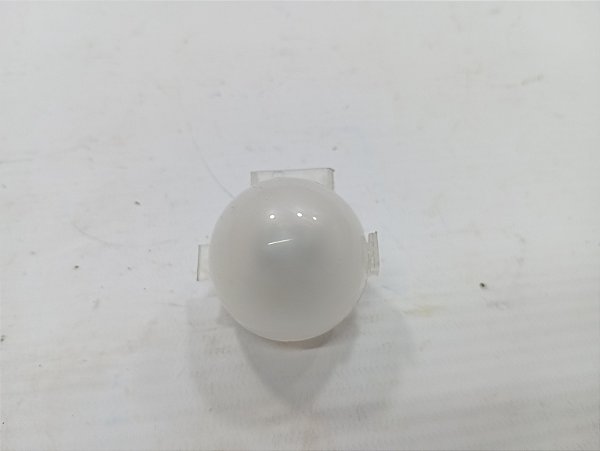 LUZ CORTESIA PORTA MALAS NISSAN VERSA 2018 ORIGINAL