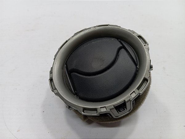 DIFUSOR DE AR LATERAL DO PAINEL NISSAN VERSA 2018