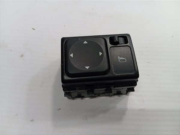 BOTAO REGULAGEM RETROVISOR NISSAN VERSA 2018