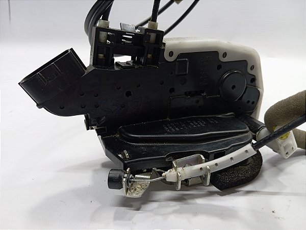FECHADURA ELETRIC PORTA DIANTEIRA ESQUERDA NISSAN VERSA 2018