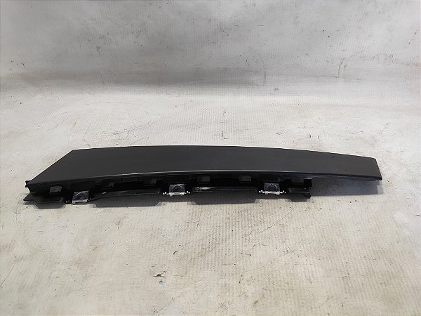 ACABAMENT EXTERNO COLUNA PORTA DIANT DIREI PEUGEOT 208 19/20