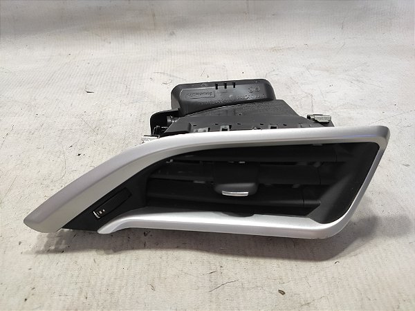 DIFUSOR DE AR LADO DIREITO PEUGEOT 208 1.6 16V AT6 19/20