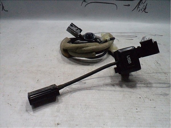 Chicote E Plug Tomada Usb Honda Civic 14 A 16 Original