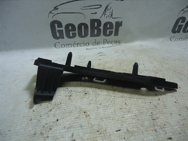 Guia Parachoque Traseiro Peugeot 2008 15/16