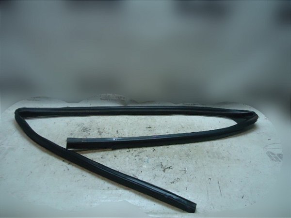 Borracha Contorno Do Vidro Dianteiro Esquerdo Peugeot 408
