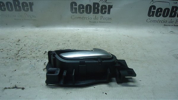 Maçaneta Interna Traseira Direita Peugeot 208 2015