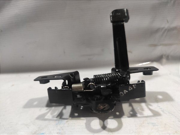 FECHADURA DO CAPO NISSAN MARCH 1.6 2019