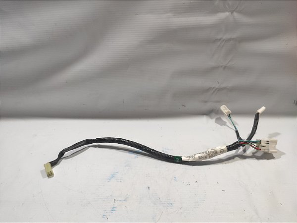 CHICOTE FECHADURA ELETRICA PORTA MALAS NISSAN MARCH 1.6 2019