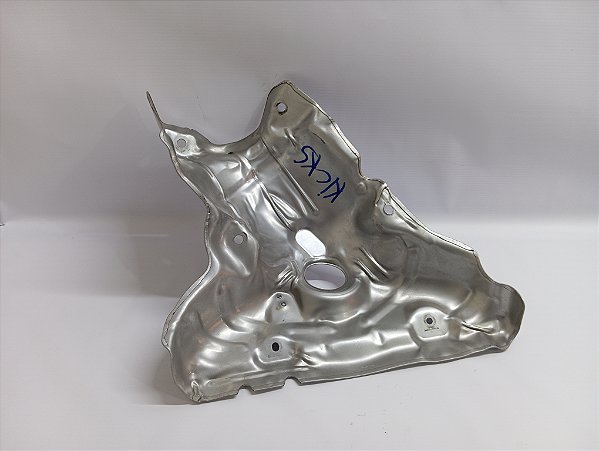 DEFLETOR COLETOR SCAPAMENTO NISSAN KICKS 2021 ORIGINAL