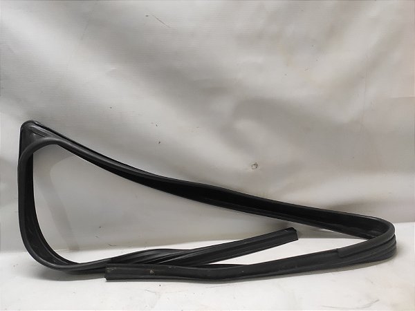 BORRACHA CONTORNO VIDRO DIANTEIRO DIR. PEUGEOT 2008 15 A 19